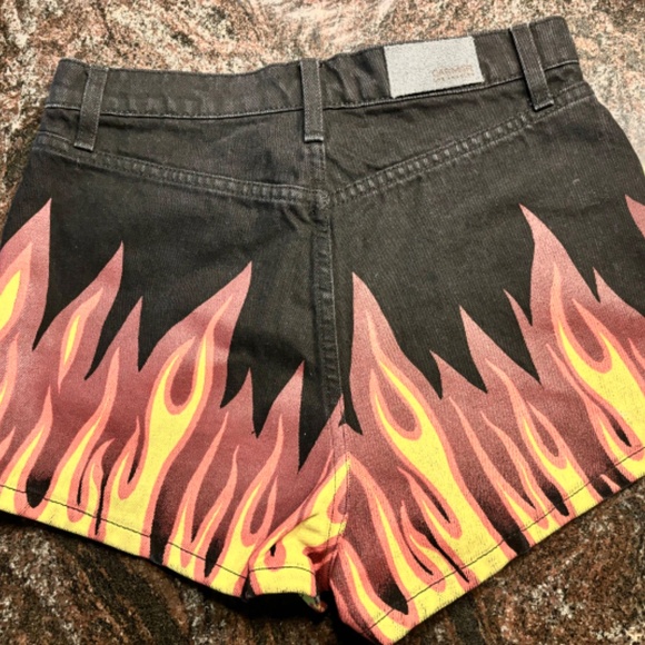 Carmar Titania Flame  Shorts - Picture 2 of 10